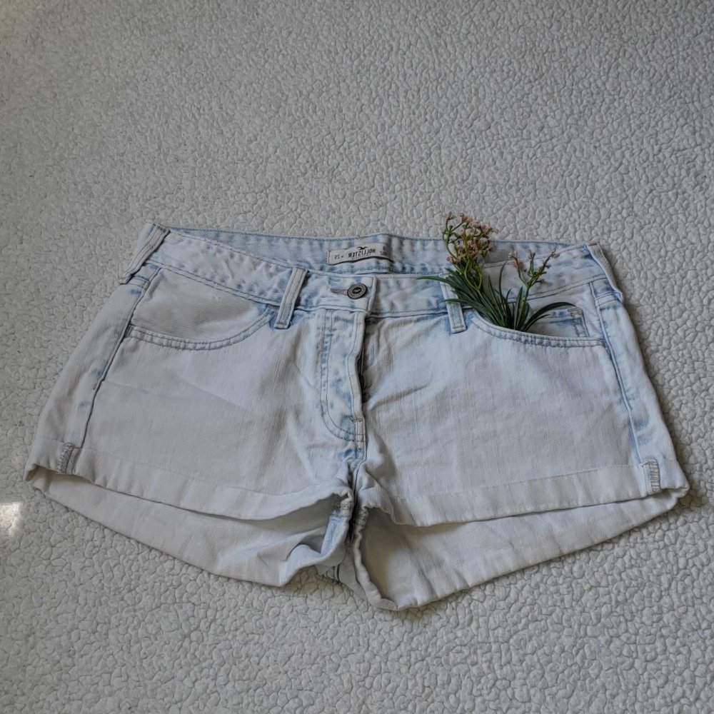 Hollister Light Wash Mom Style Denim Shorts